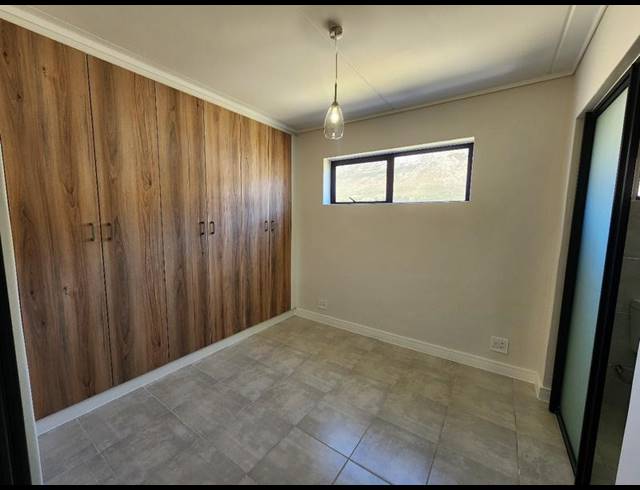 1 BEDROOM PROPERTY TO RENT IN GREENBAY ECO ESTATE